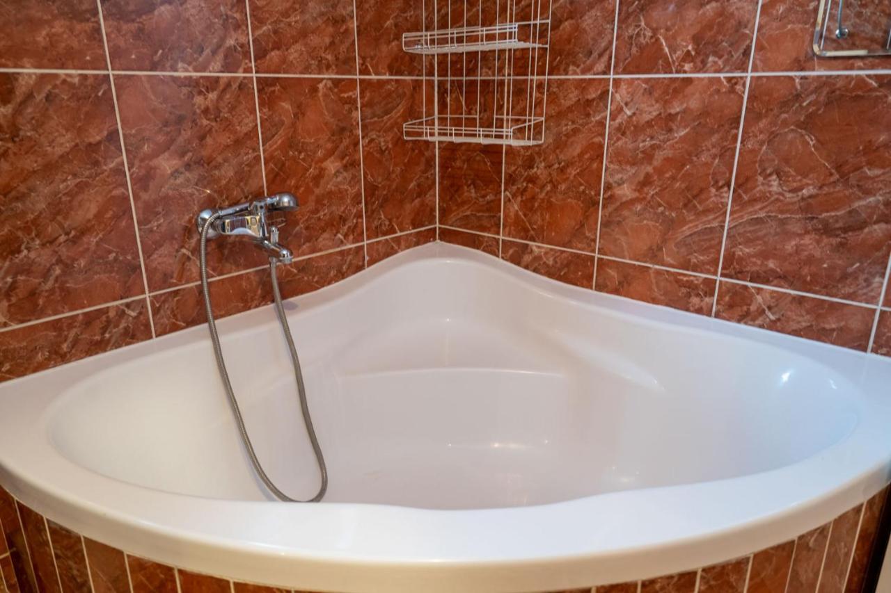 Apartman Jozic Knin Dış mekan fotoğraf