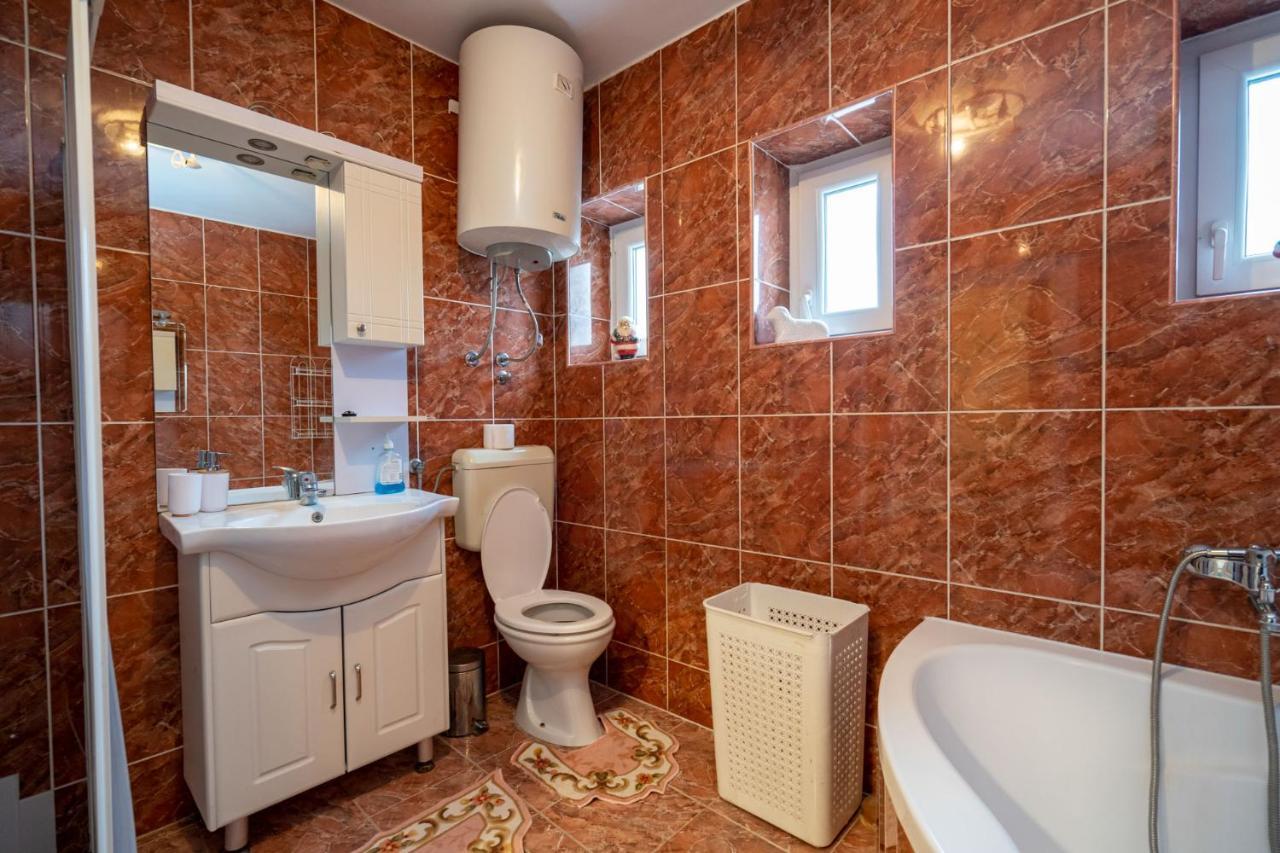 Apartman Jozic Knin Dış mekan fotoğraf