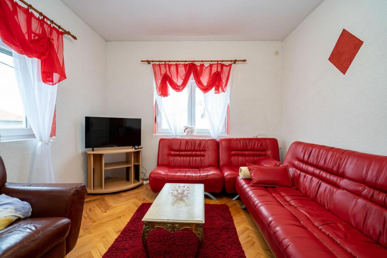Apartman Jozic Knin Dış mekan fotoğraf