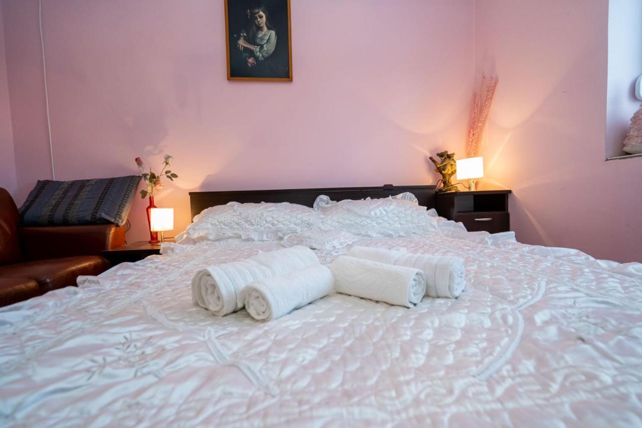 Apartman Jozic Knin Dış mekan fotoğraf